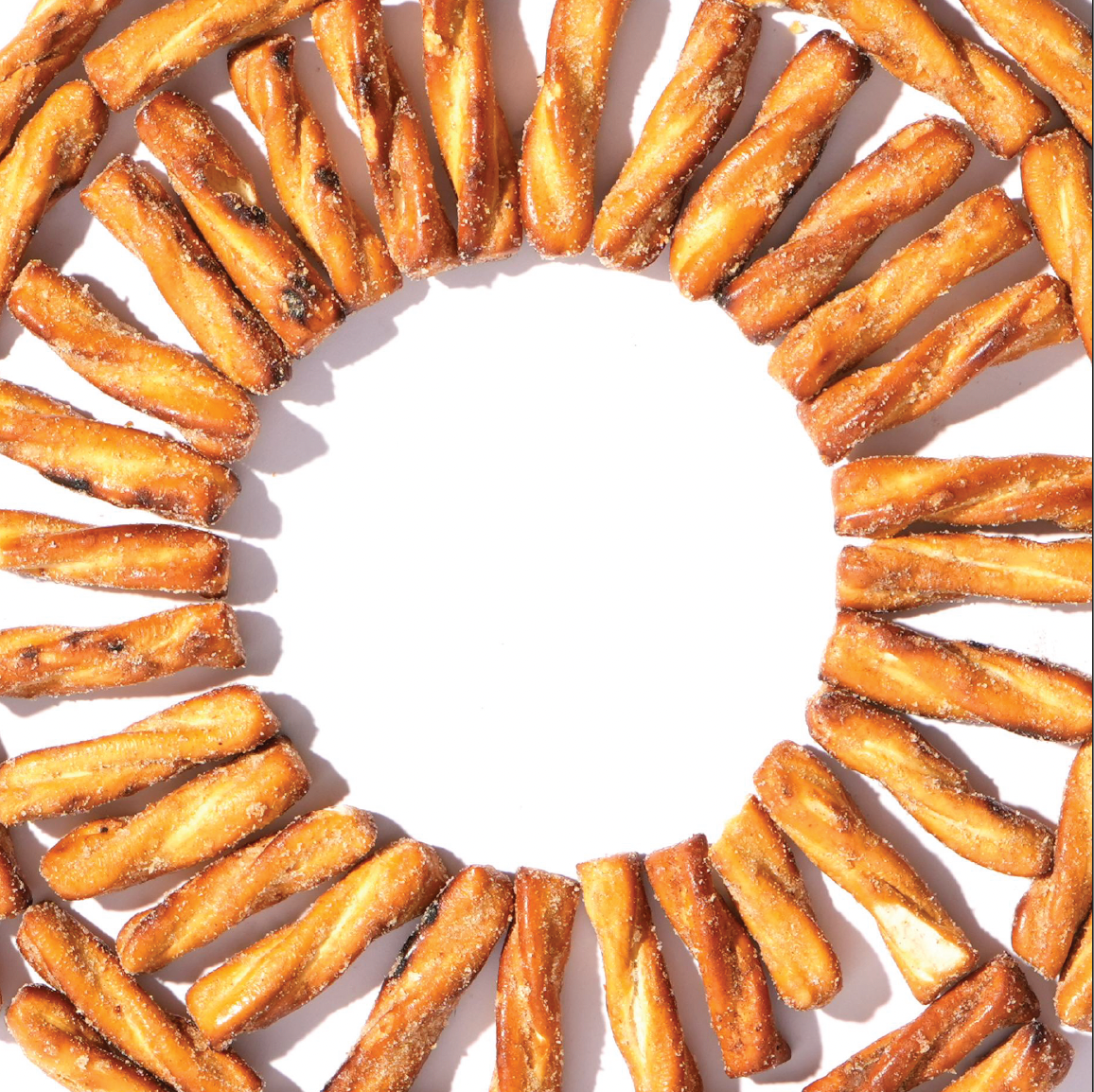 Best Sellers Collection Gift Box + SweetArt™ Candy Dish